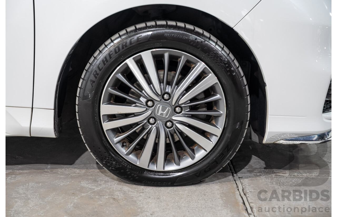 01/2019 Honda Odyssey VTi-L RC MY19 4D Wagon White 2.4L