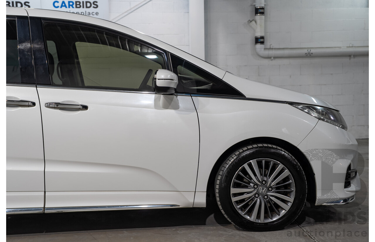 01/2019 Honda Odyssey VTi-L RC MY19 4D Wagon White 2.4L