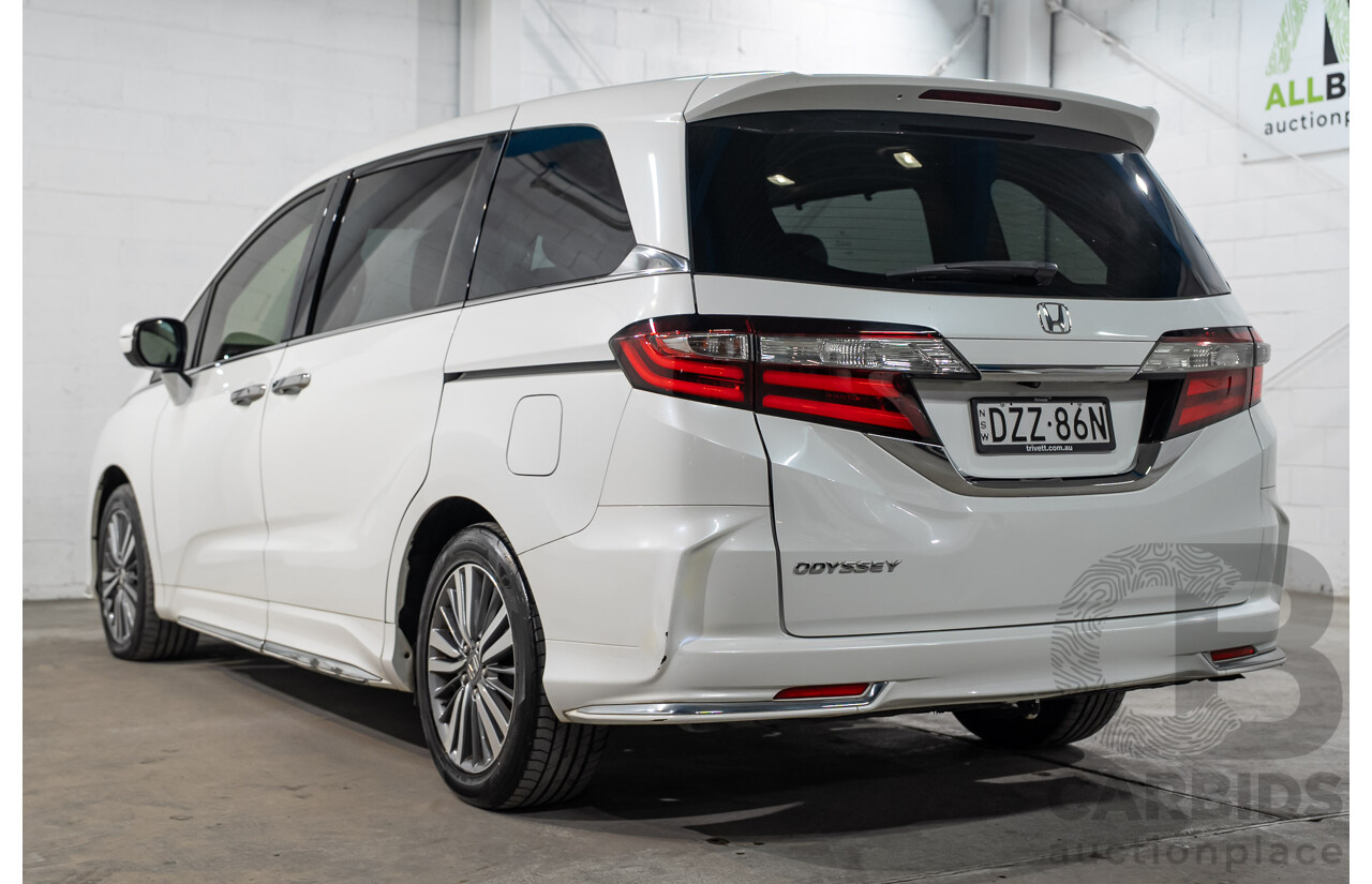 01/2019 Honda Odyssey VTi-L RC MY19 4D Wagon White 2.4L