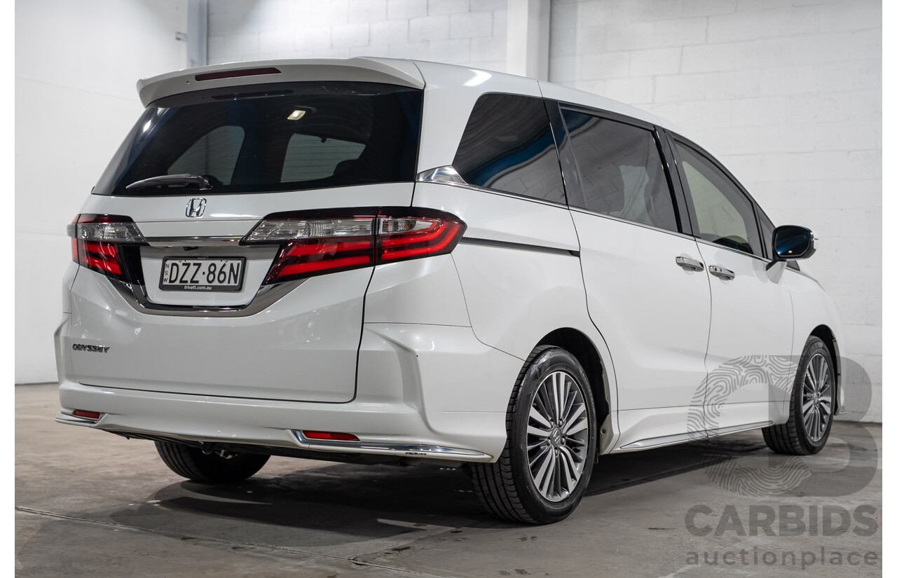 01/2019 Honda Odyssey VTi-L RC MY19 4D Wagon White 2.4L