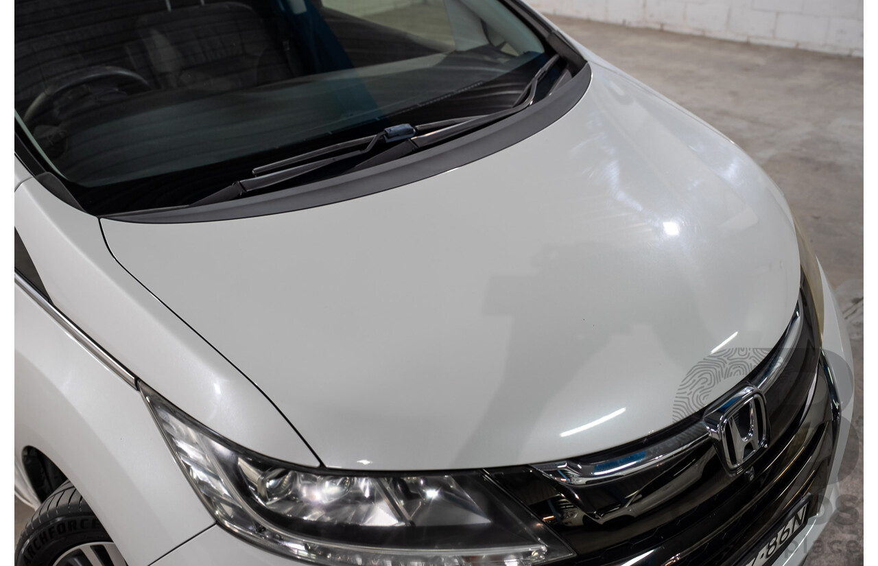 01/2019 Honda Odyssey VTi-L RC MY19 4D Wagon White 2.4L