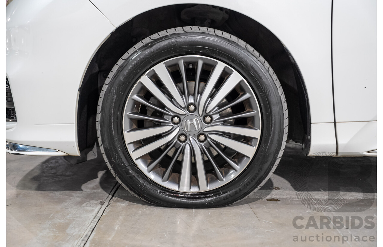 01/2019 Honda Odyssey VTi-L RC MY19 4D Wagon White 2.4L