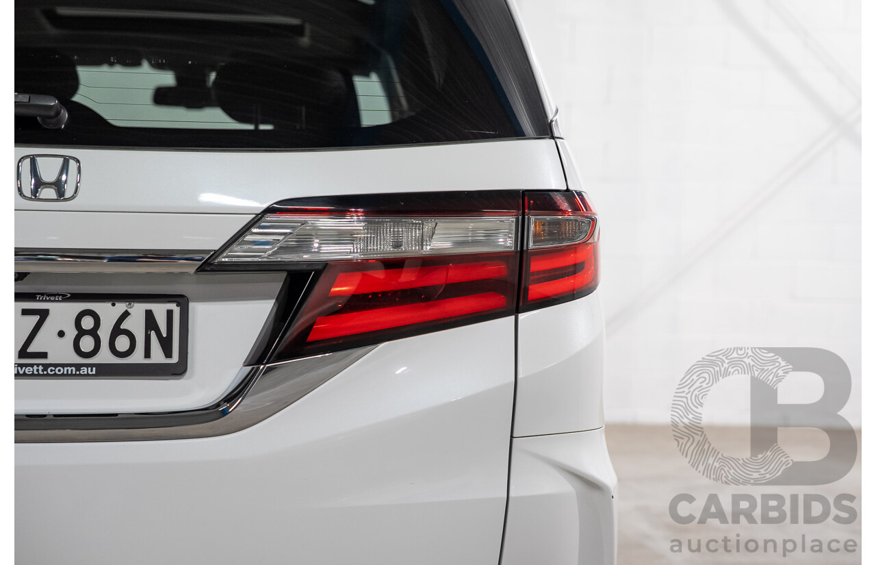 01/2019 Honda Odyssey VTi-L RC MY19 4D Wagon White 2.4L