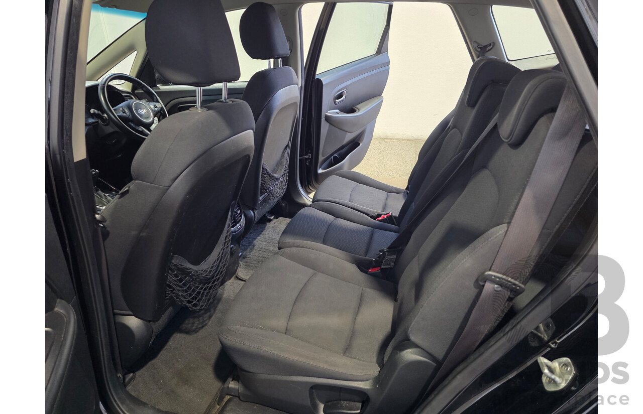 11/2013 Kia Rondo Si RP 4d Wagon Black 1.7L 7 Seats