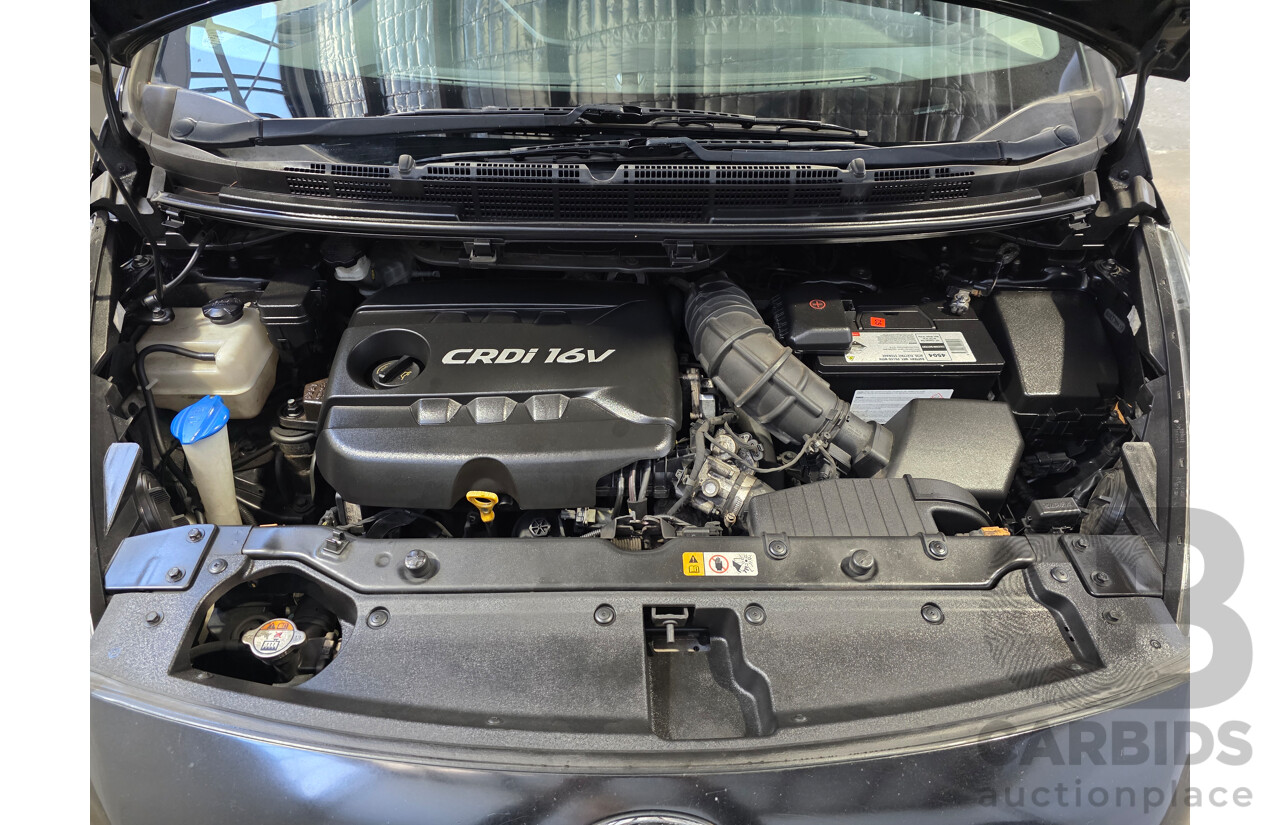 11/2013 Kia Rondo Si RP 4d Wagon Black 1.7L 7 Seats