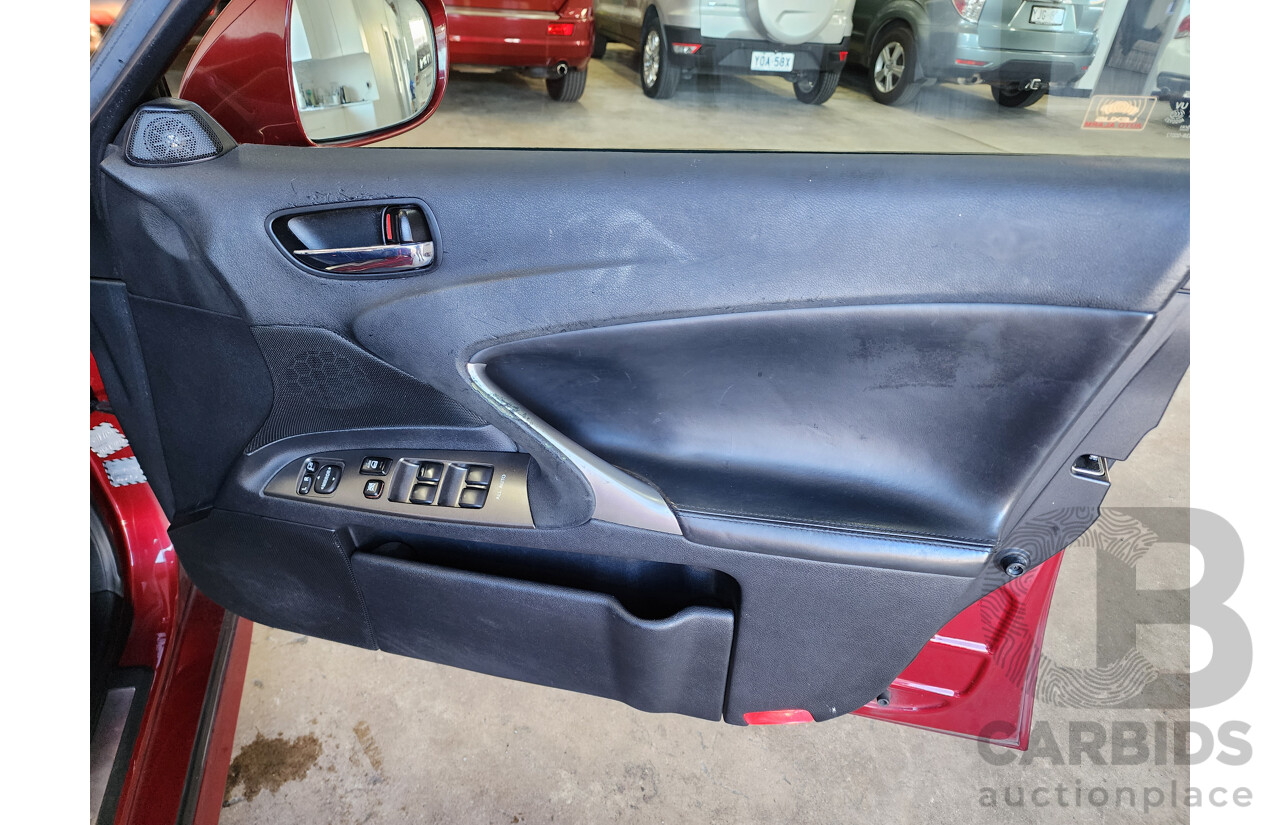 04/2008 Lexus Is250 Prestige GSE20R 4d Sedan Marron 2.5L