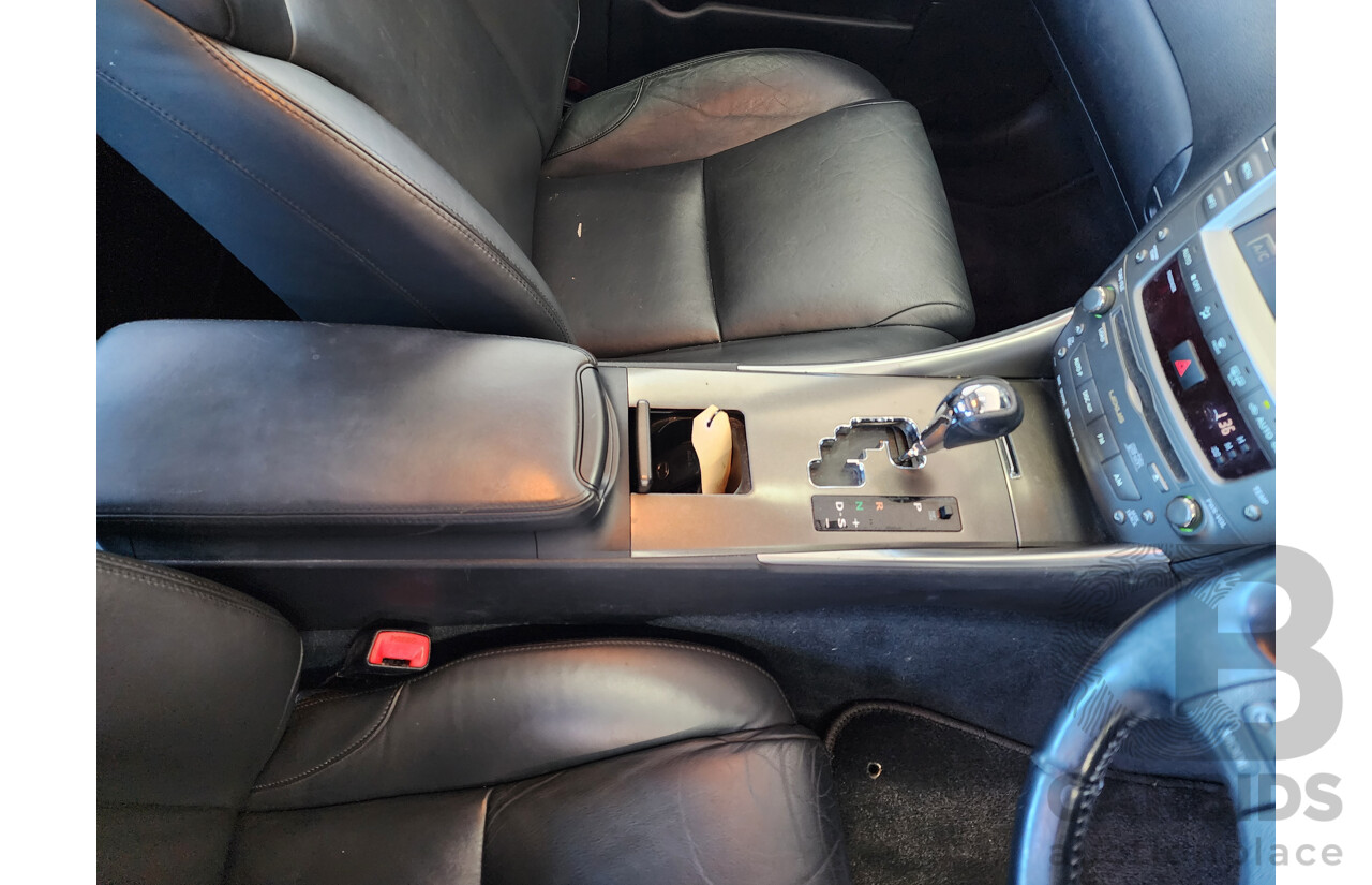 04/2008 Lexus Is250 Prestige GSE20R 4d Sedan Marron 2.5L