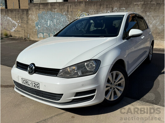 01/2014 Volkswagen Golf 90 TSI COMFORTLINE FWD AU MY14 5D Hatchback White 1.4L