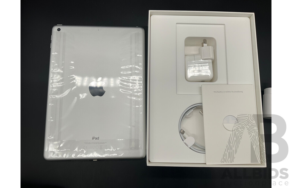 APPLE IPad 5th Generation (Wi-Fi Only) , APPLE Pencil (1st Generation) , USB-C Adaptor