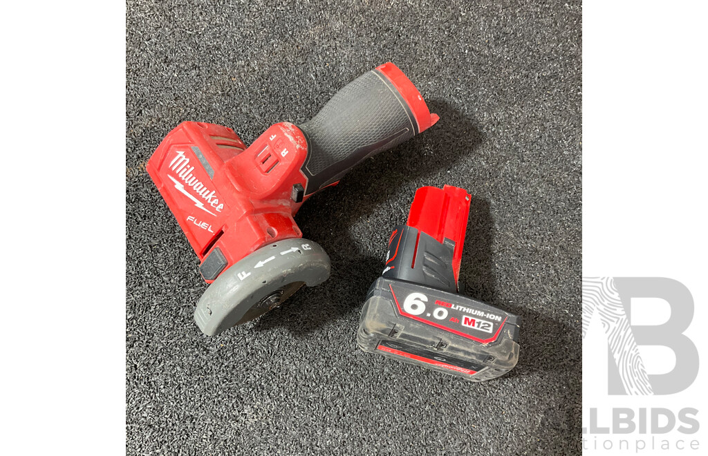 MILWAUKEE M12 FUEL Compact Cut Off Saw with 6.0Ah Battery