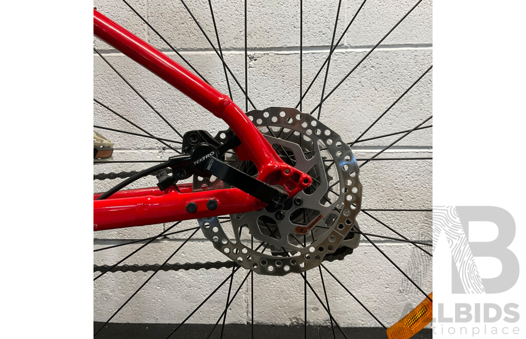 Trek Marlin 6 Mountain Bike