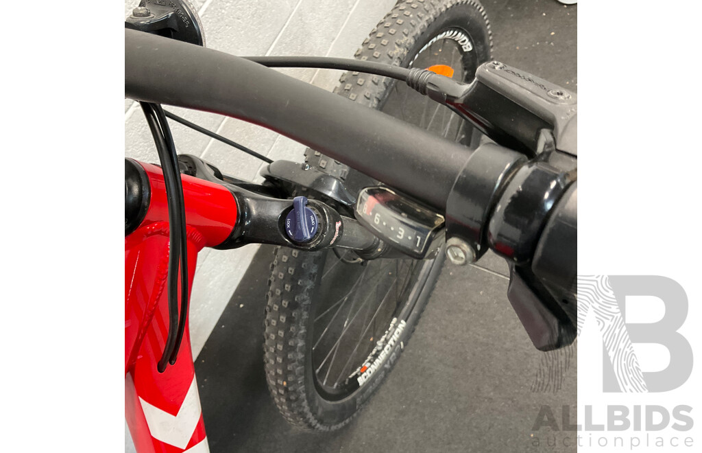 Trek Marlin 6 Mountain Bike