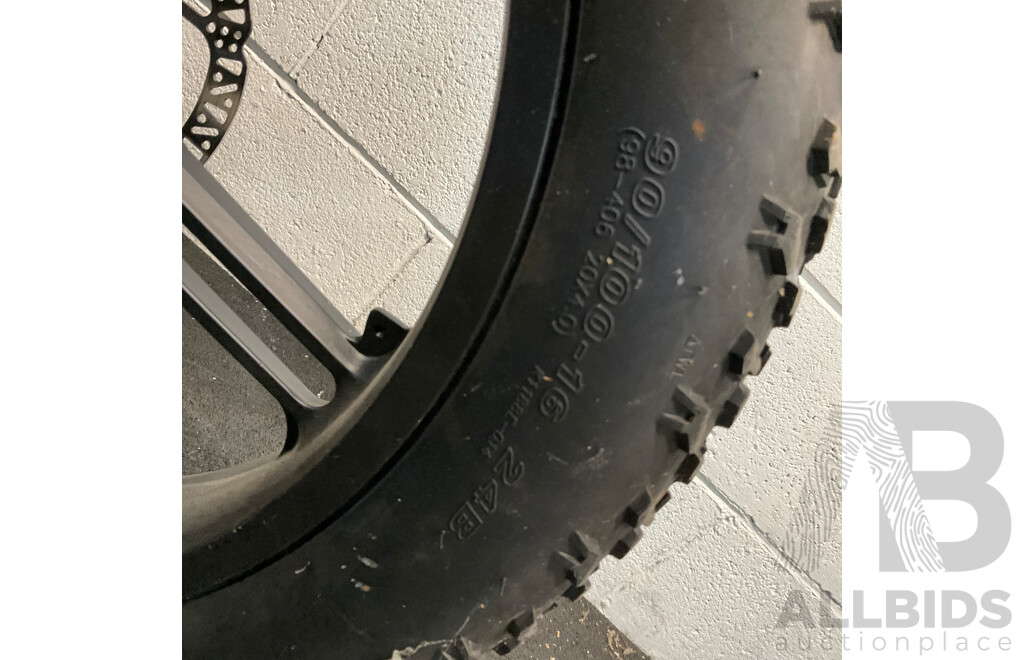 VOMO V8 Fat Tyre Electric Bike