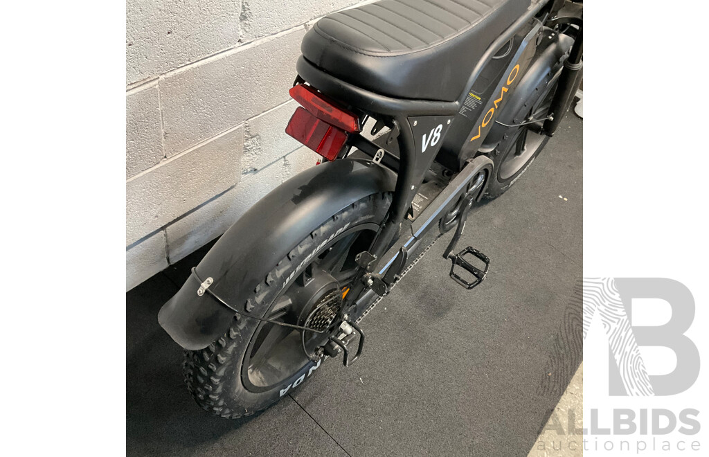 VOMO V8 Fat Tyre Electric Bike