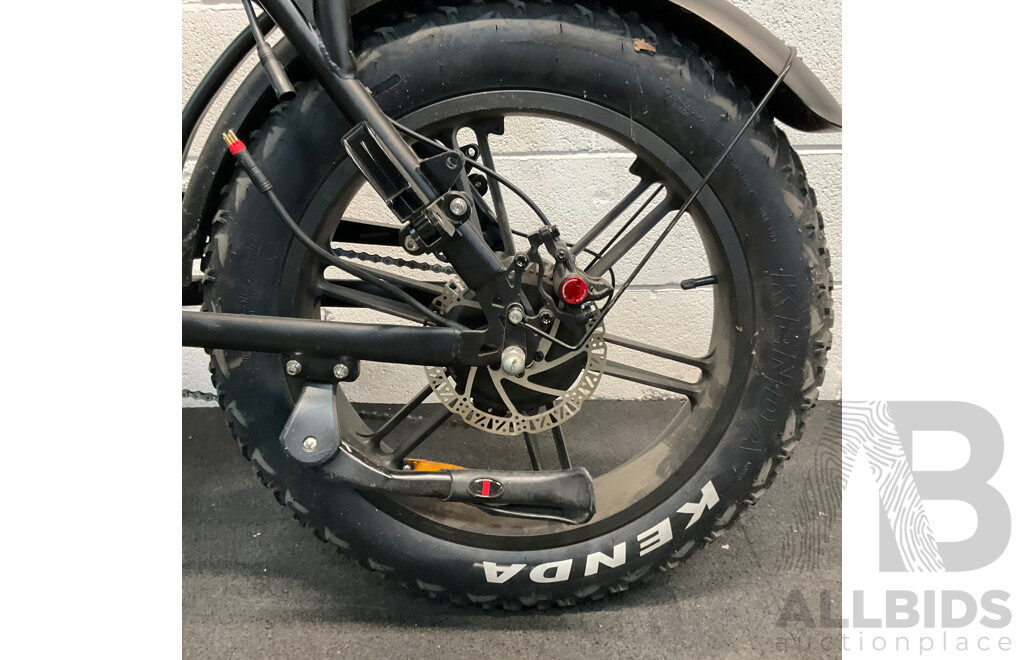 VOMO V8 Fat Tyre Electric Bike