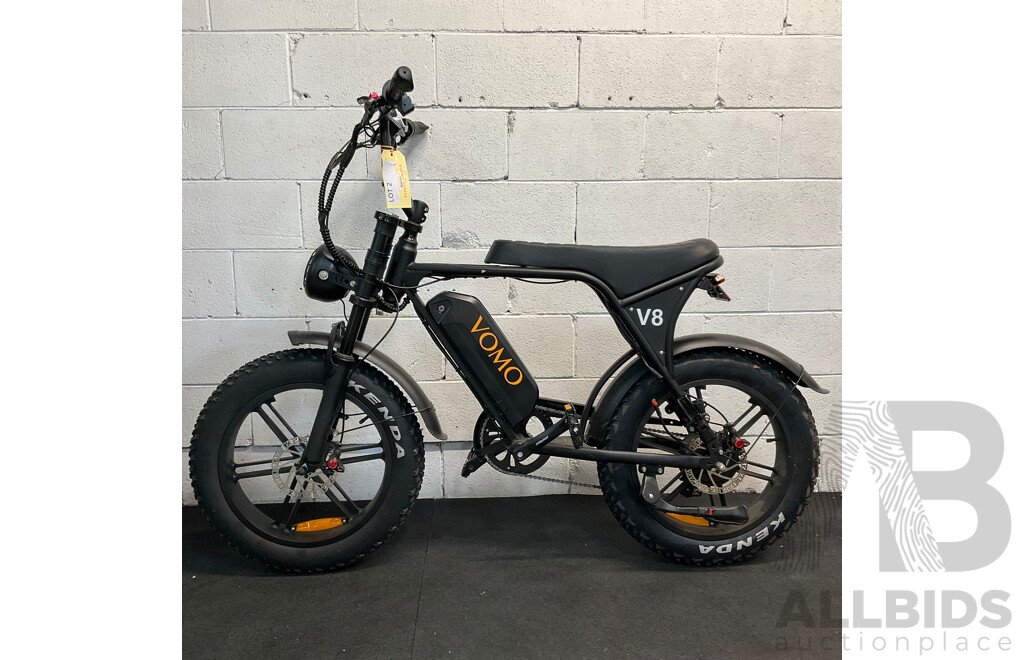 VOMO V8 Fat Tyre Electric Bike