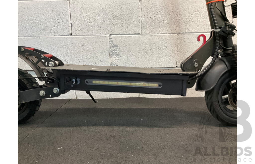 WOLONGGU Electric Scooter