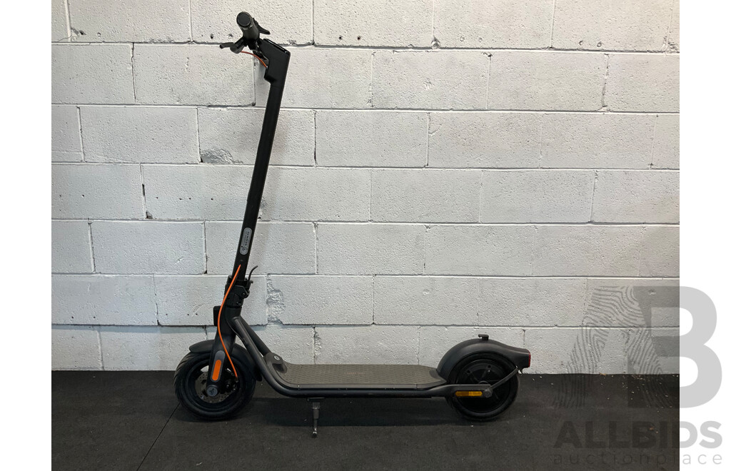 SEGWAY-NINEBOT F-Series Electric Scooter