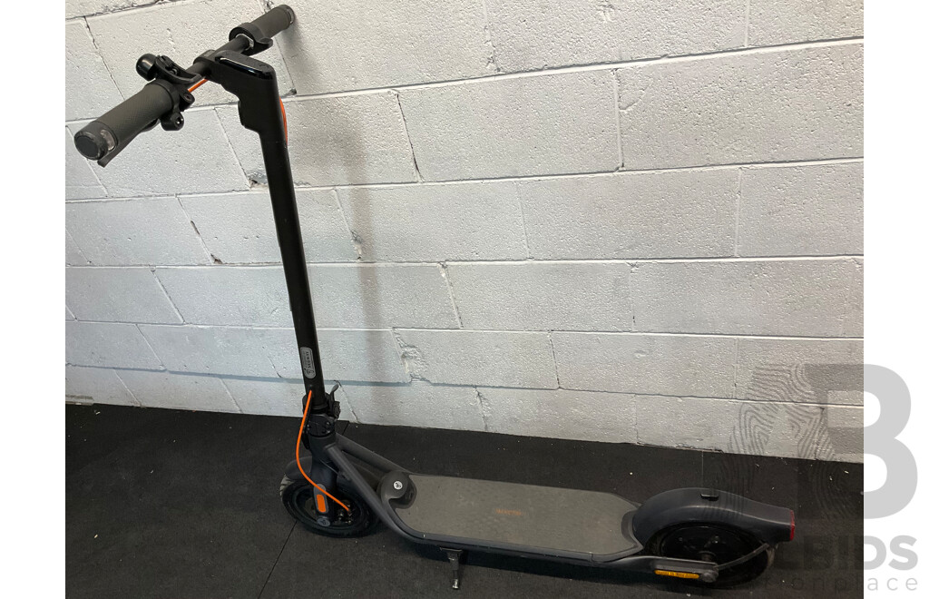 SEGWAY-NINEBOT F-Series Electric Scooter