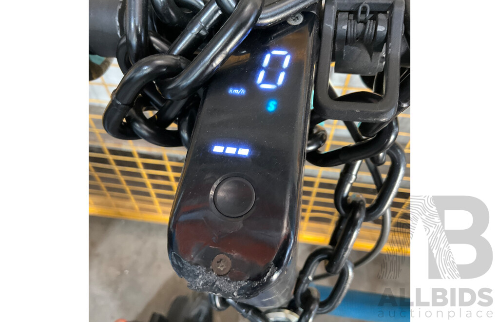 SEGWAY NINEBOT Max G30 Electric Scooter