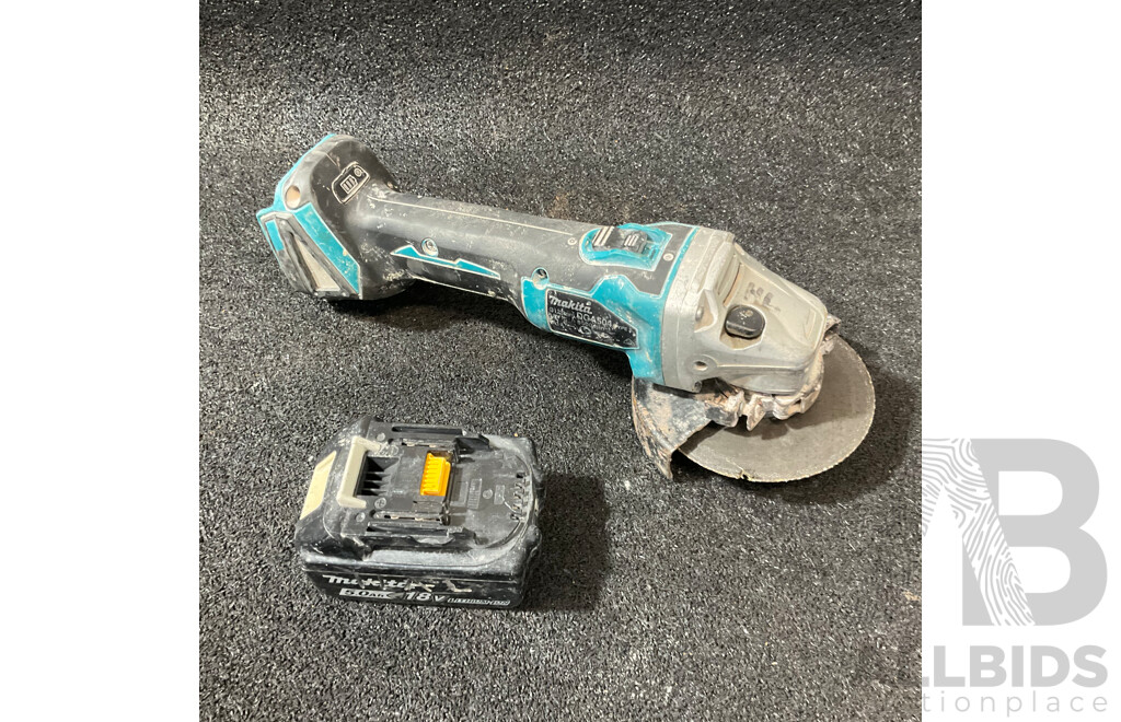 MAKITA 18V Angle Grinder (DGA504) with 5.0Ah Battery