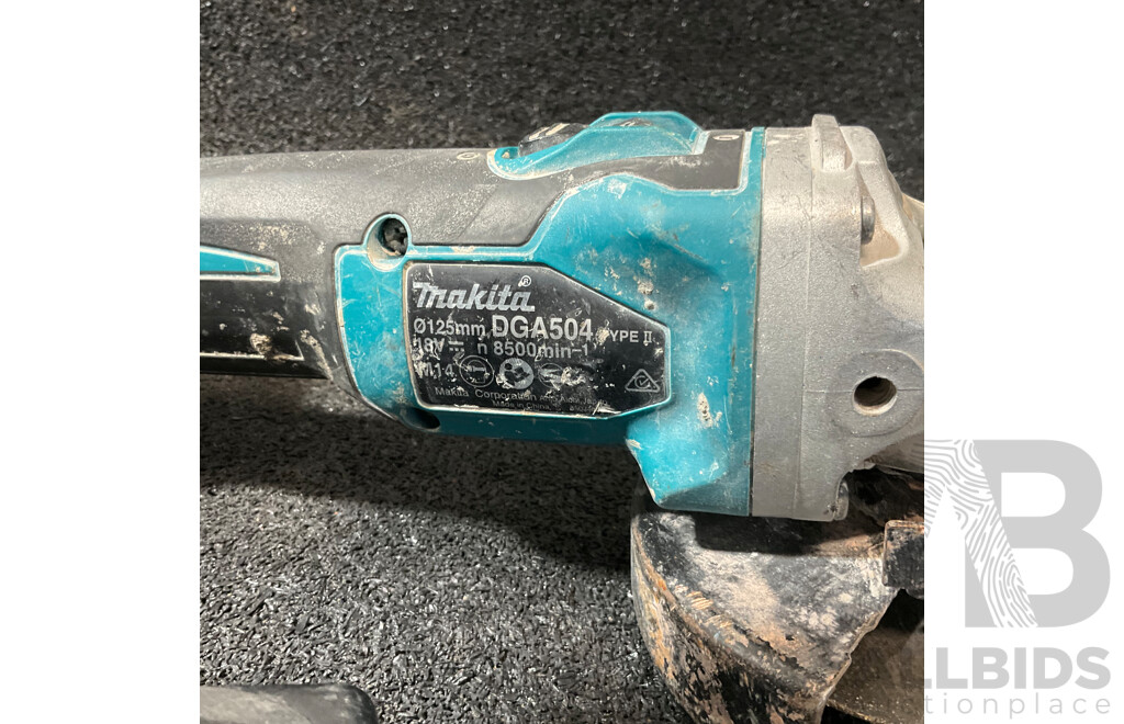 MAKITA 18V Angle Grinder (DGA504) with 5.0Ah Battery