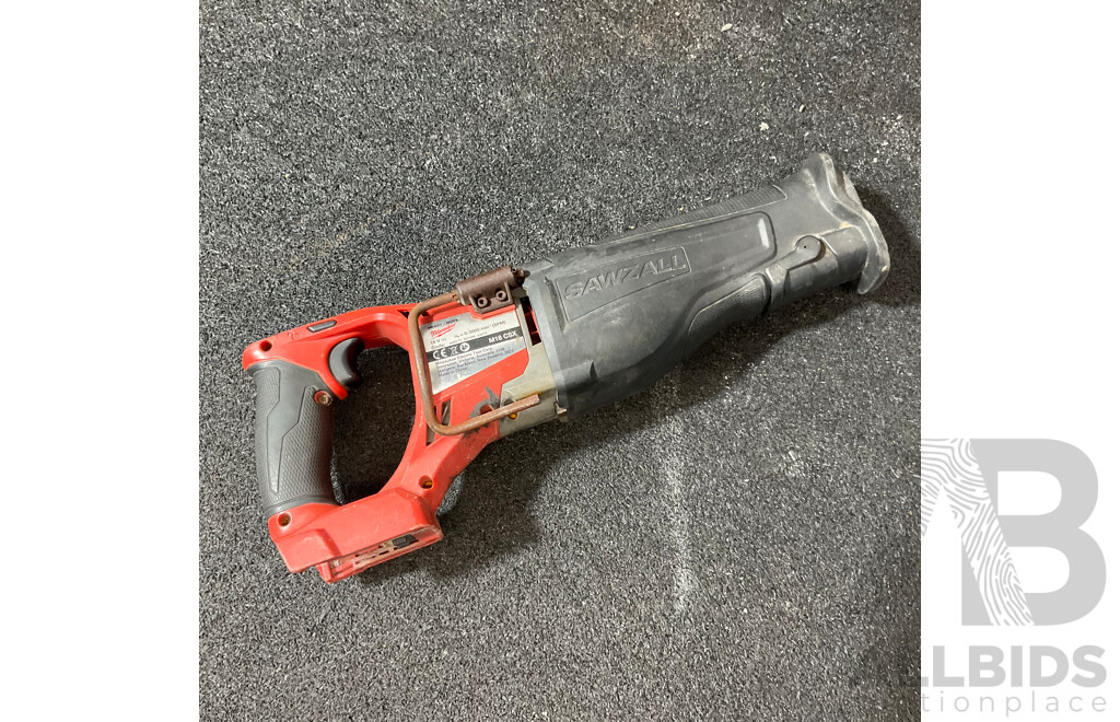 MILWAUKEE (M18 CSX) SAWZALL Reciprocating Saw
