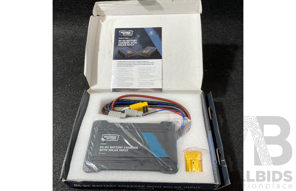 RIDGE  RYDER 40 Amp DC-DC Battery Charger (Solar Capable), DREMEL 8220 Rotary Tool Including Items