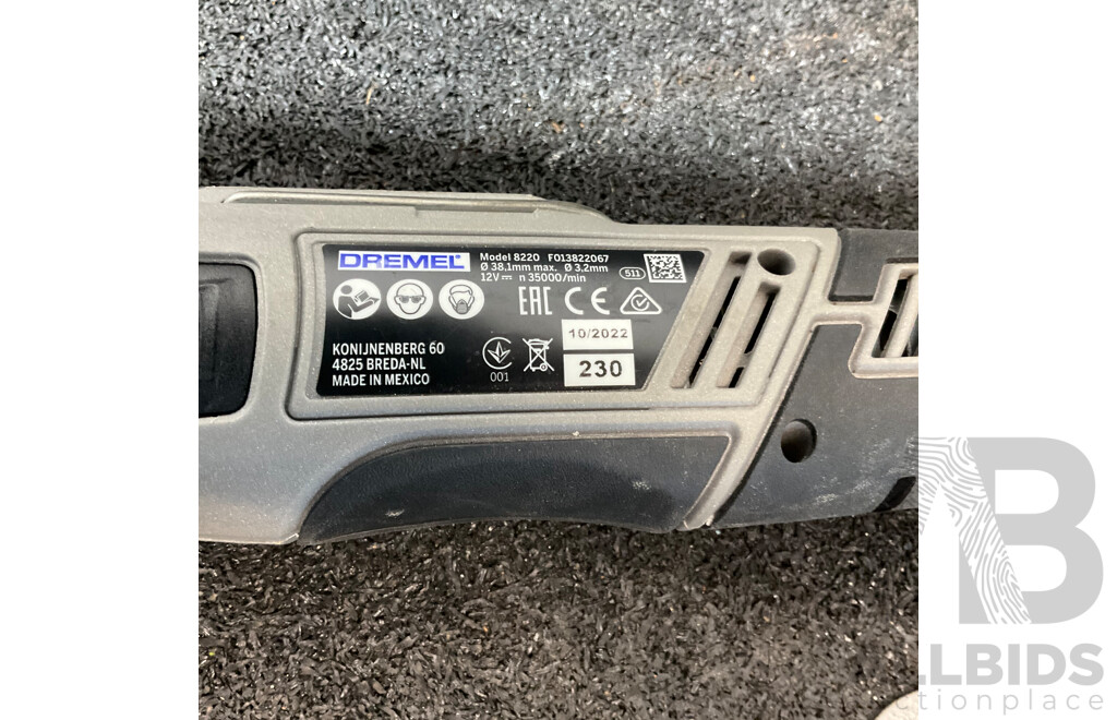 RIDGE  RYDER 40 Amp DC-DC Battery Charger (Solar Capable), DREMEL 8220 Rotary Tool Including Items