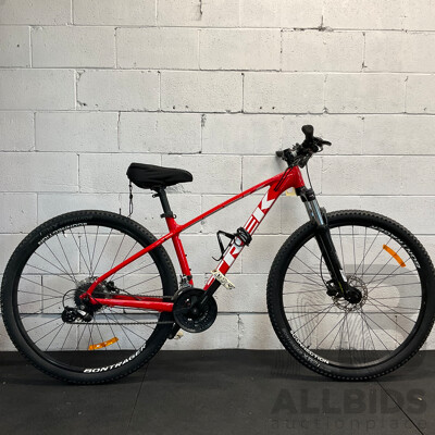 Trek Marlin 6 Mountain Bike