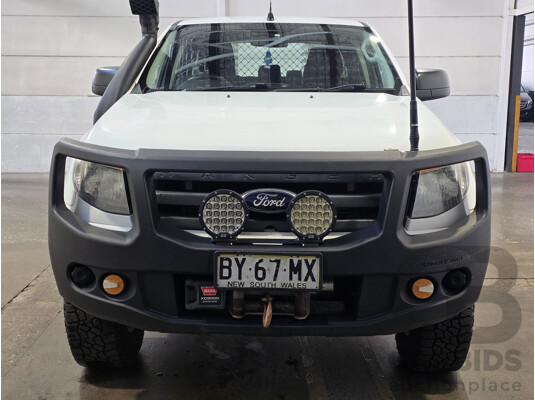 11/2013 Ford Ranger XL (4x4) PX Dual Cab White Diesel Turbo 3.2L