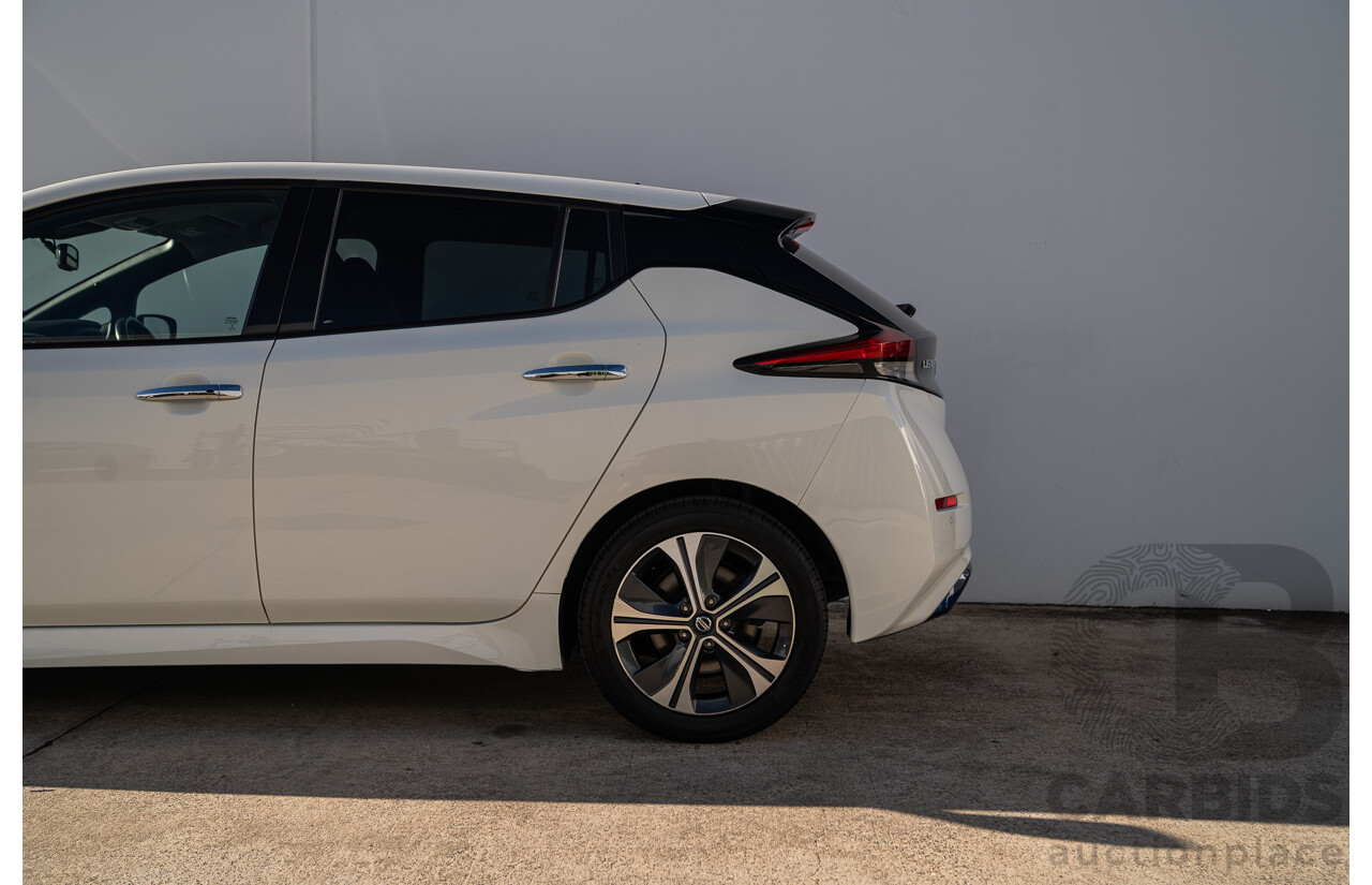 02/2022 Nissan Leaf EV ZE1 MY22 4d Hatchback Arctic White Battery Electric Vehicle 110kw