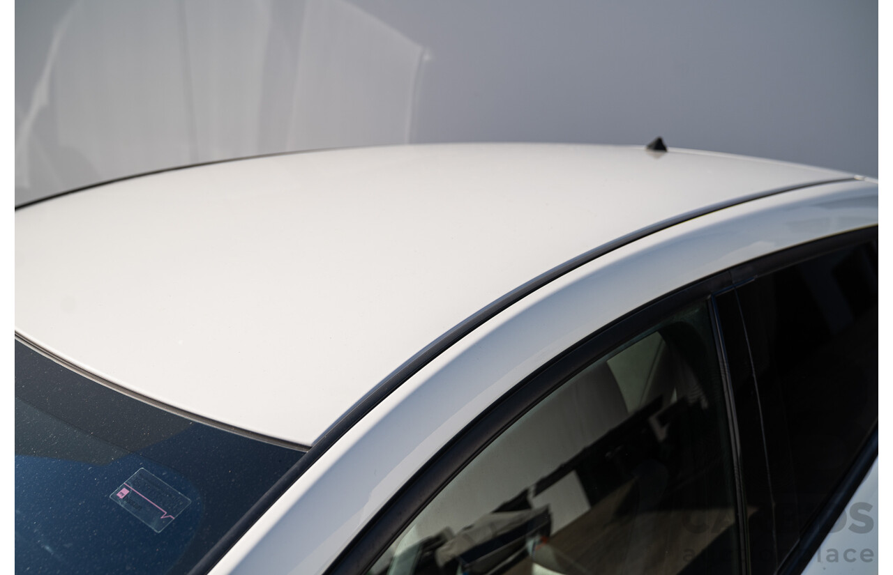 02/2022 Nissan Leaf EV ZE1 MY22 4d Hatchback Arctic White Battery Electric Vehicle 110kw