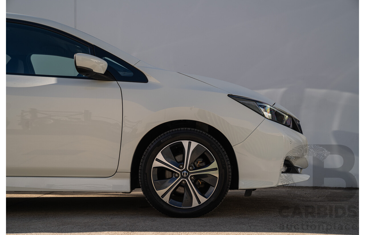 02/2022 Nissan Leaf EV ZE1 MY22 4d Hatchback Arctic White Battery Electric Vehicle 110kw