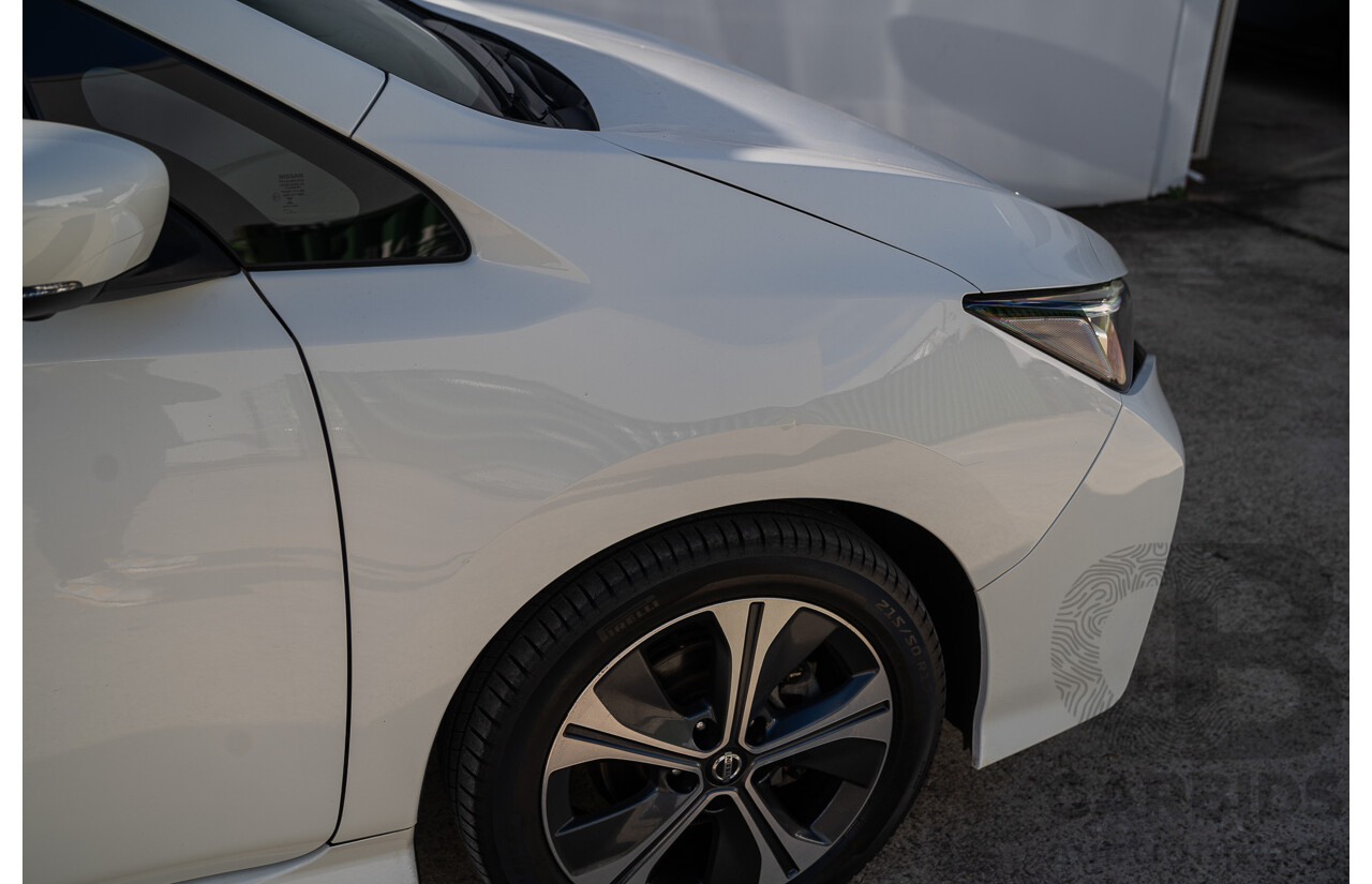 02/2022 Nissan Leaf EV ZE1 MY22 4d Hatchback Arctic White Battery Electric Vehicle 110kw