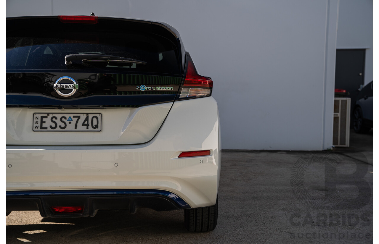 02/2022 Nissan Leaf EV ZE1 MY22 4d Hatchback Arctic White Battery Electric Vehicle 110kw