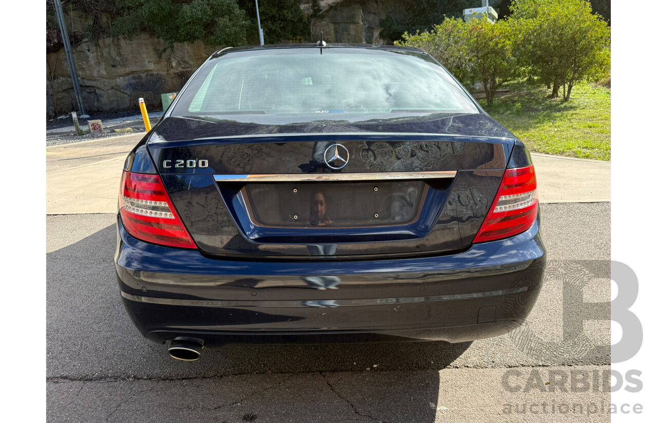 12/2012 Mercedes-Benz C200 BE RWD W204 MY12 4D Sedan Cavansite Blue Metallic 1.8L