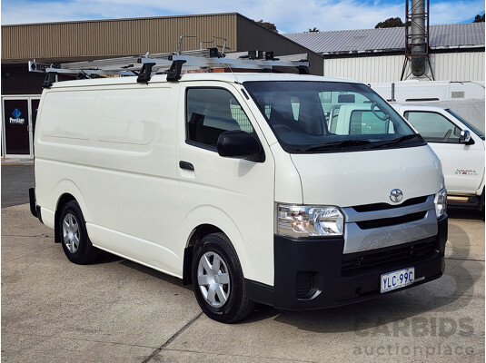 04/2016 Toyota Hiace LWB KDH201R MY15 4d Van White 3.0L