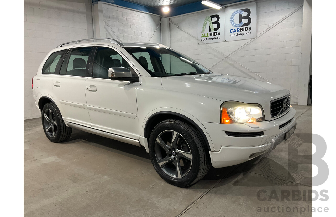 02/2014 Volvo XC90 D5 R-Design MY14 4d Wagon Ice White Turbo Diesel 2.4L