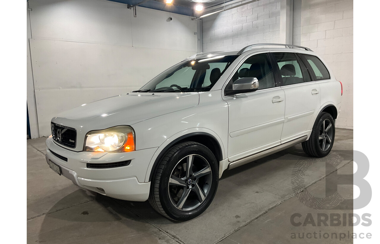 02/2014 Volvo XC90 D5 R-Design MY14 4d Wagon Ice White Turbo Diesel 2.4L