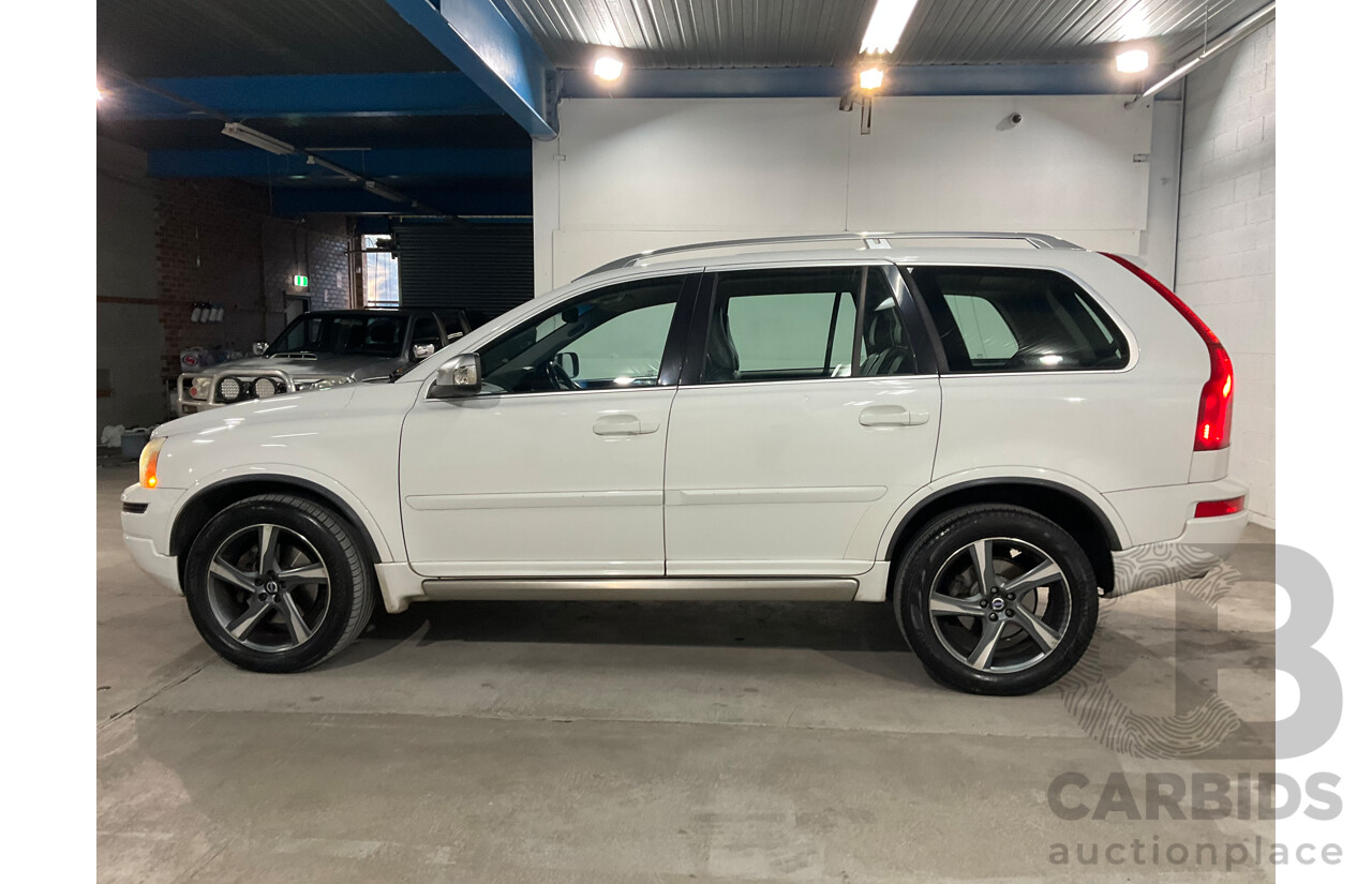 02/2014 Volvo XC90 D5 R-Design MY14 4d Wagon Ice White Turbo Diesel 2.4L