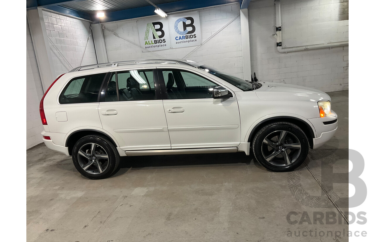 02/2014 Volvo XC90 D5 R-Design MY14 4d Wagon Ice White Turbo Diesel 2.4L