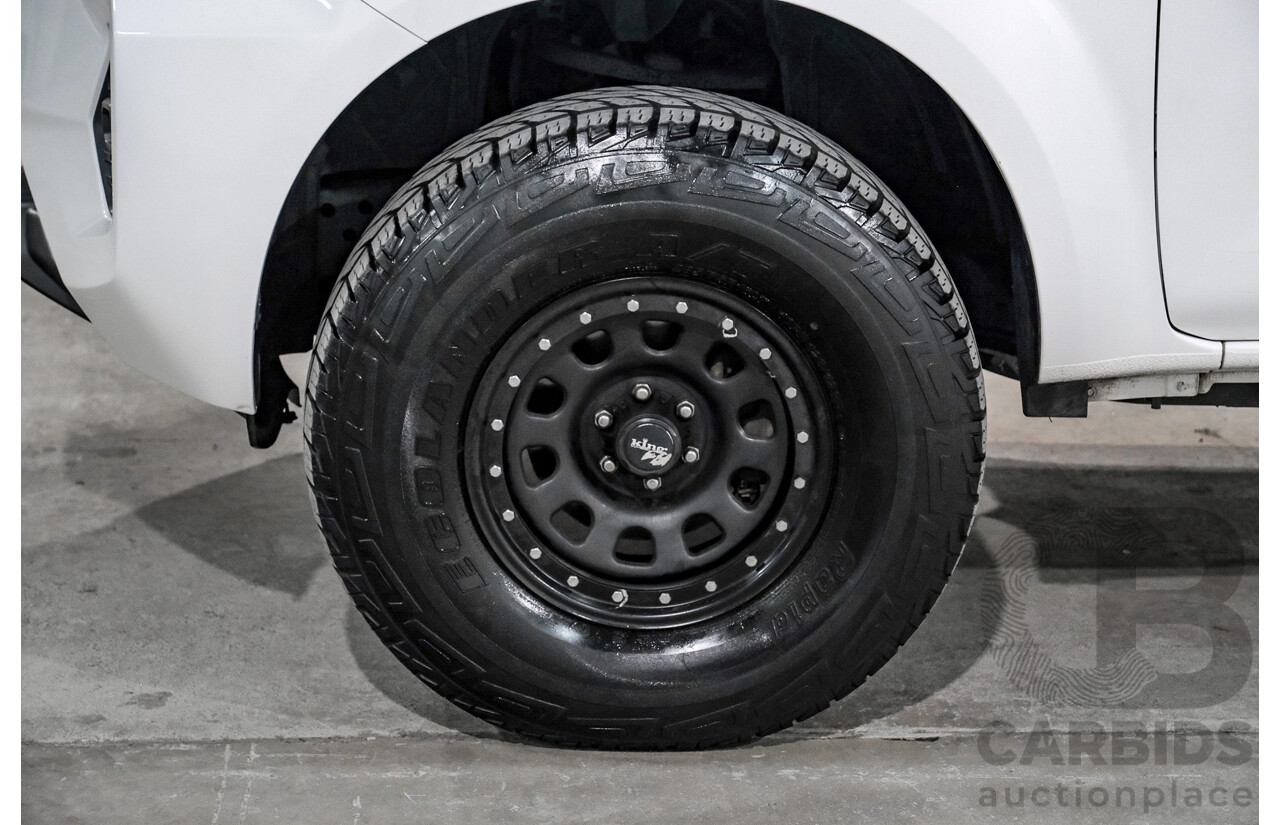 04/2021 Nissan Navara ST (4x4) D23 MY21 Dual Cab P/Up Alpine White Twin Turbo Diesel 2.3L