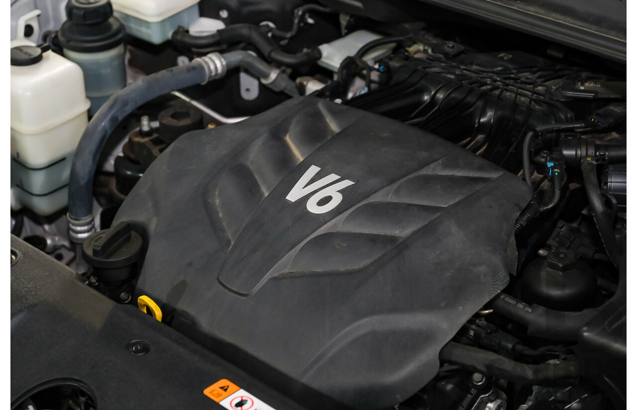 11/2014 Kia Grand Carnival S VQ MY14 Titanium Silver 3.5L - Engineered