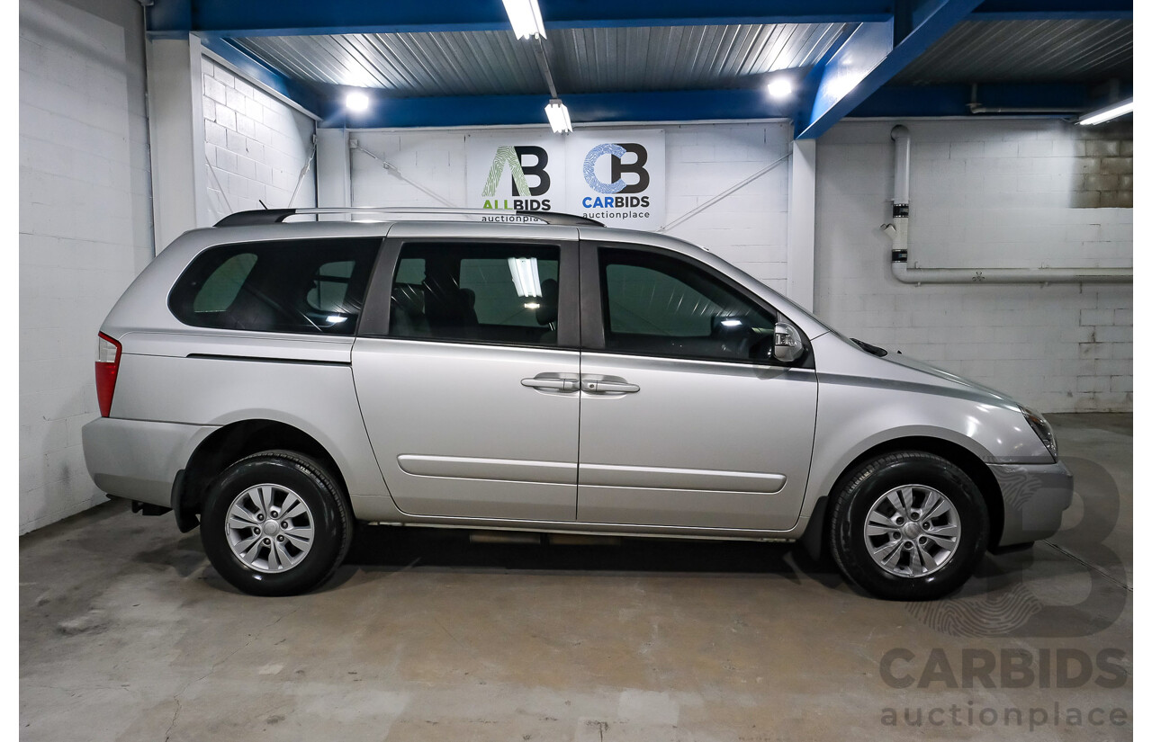 11/2014 Kia Grand Carnival S VQ MY14 Titanium Silver 3.5L - Engineered