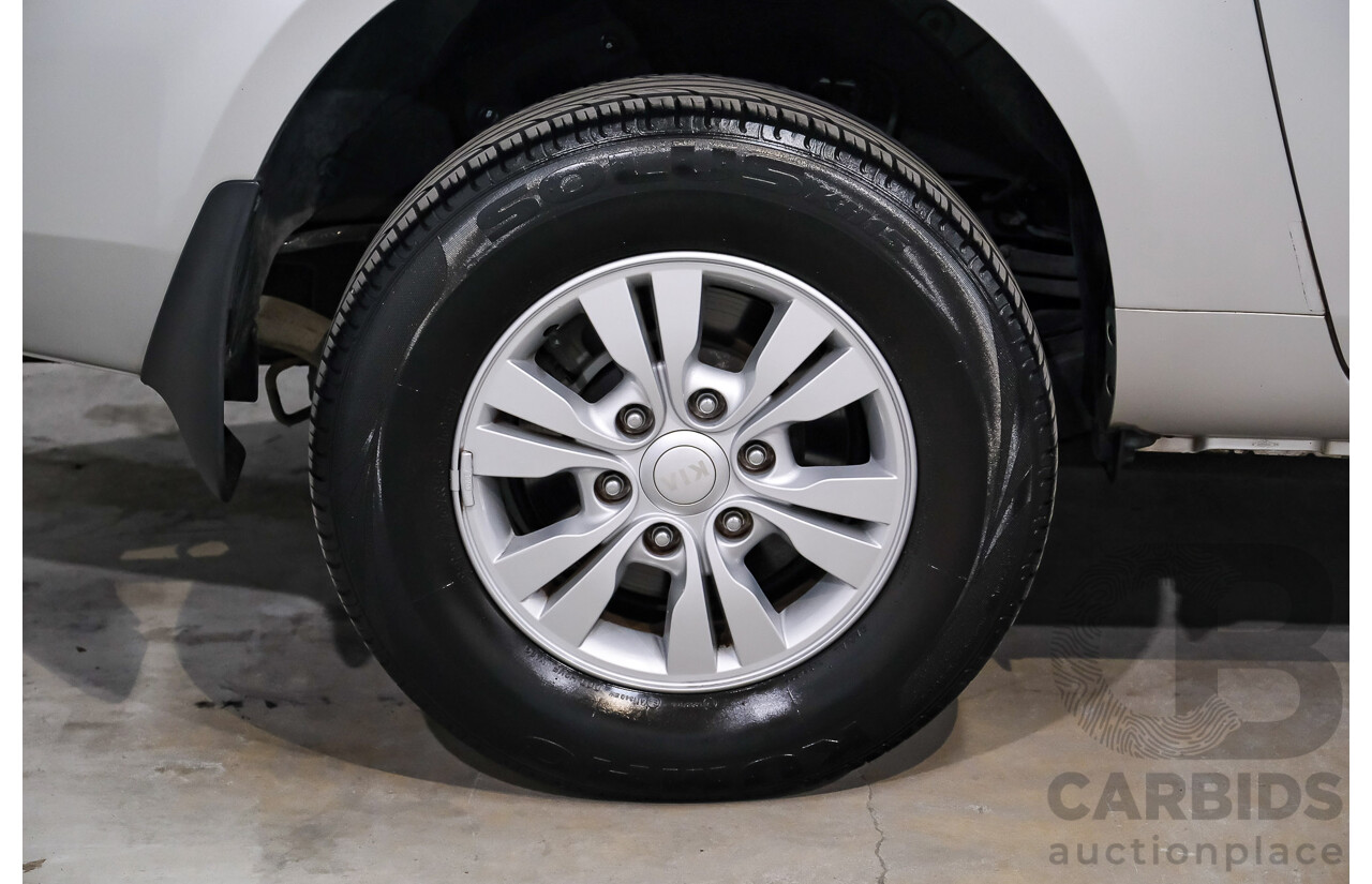 11/2014 Kia Grand Carnival S VQ MY14 Titanium Silver 3.5L - Engineered