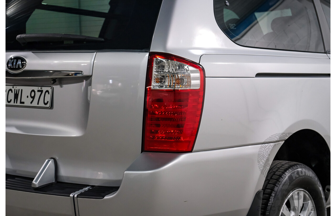 11/2014 Kia Grand Carnival S VQ MY14 Titanium Silver 3.5L - Engineered