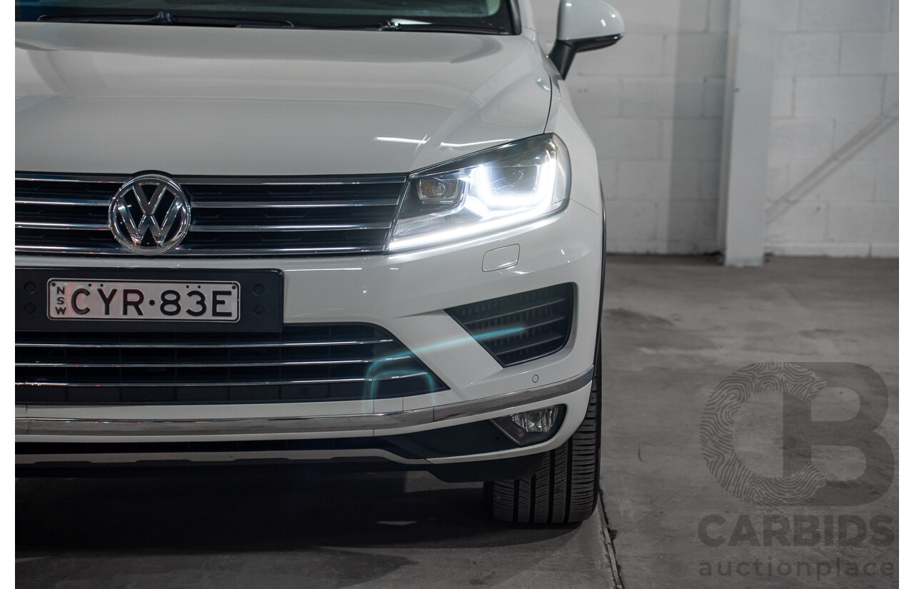 05/2015 Volkswagen Touareg V6 TDI (AWD) 7P MY15 4D Wagon White Turbo Diesel V6 3.0L