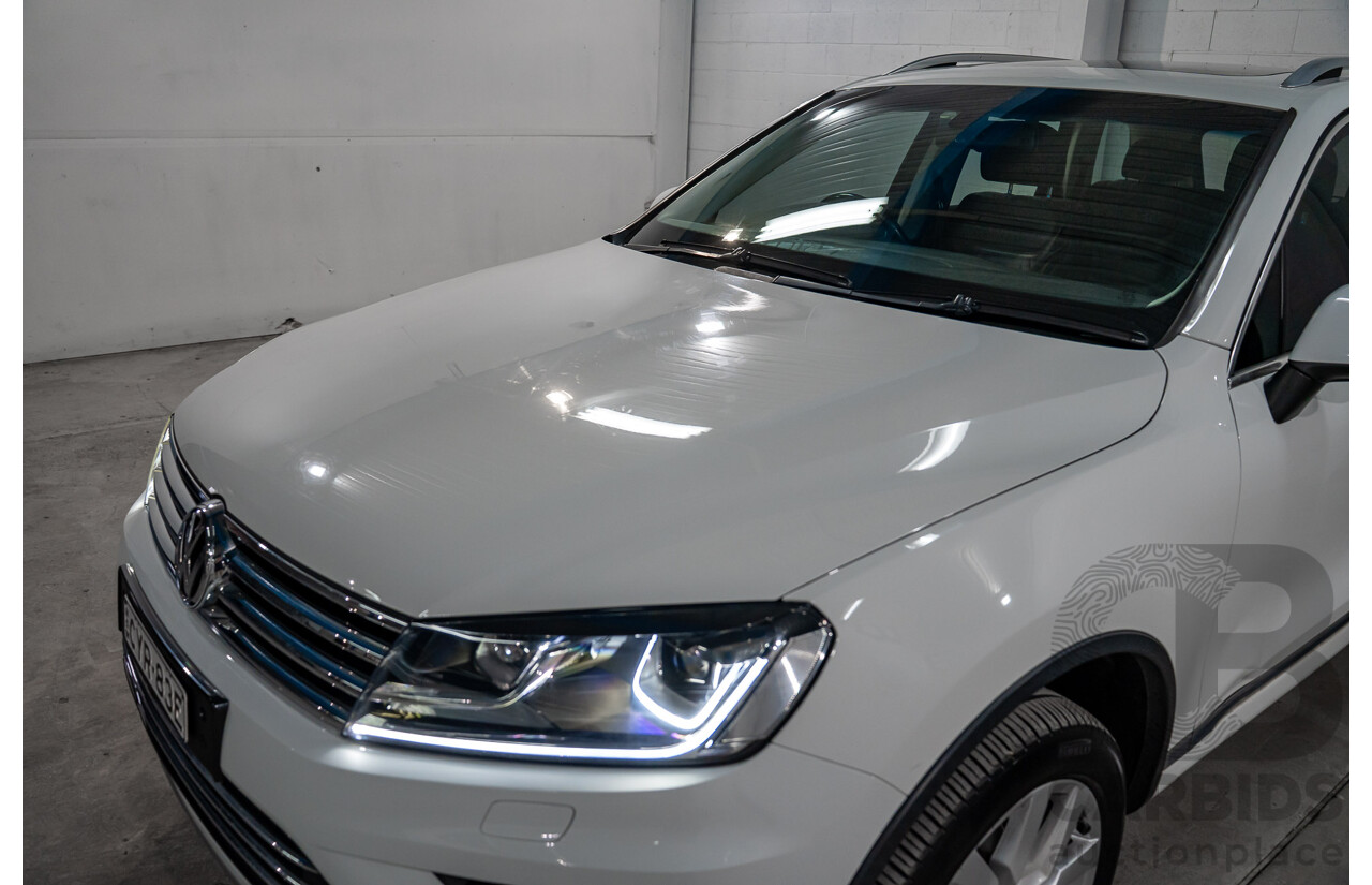 05/2015 Volkswagen Touareg V6 TDI (AWD) 7P MY15 4D Wagon White Turbo Diesel V6 3.0L