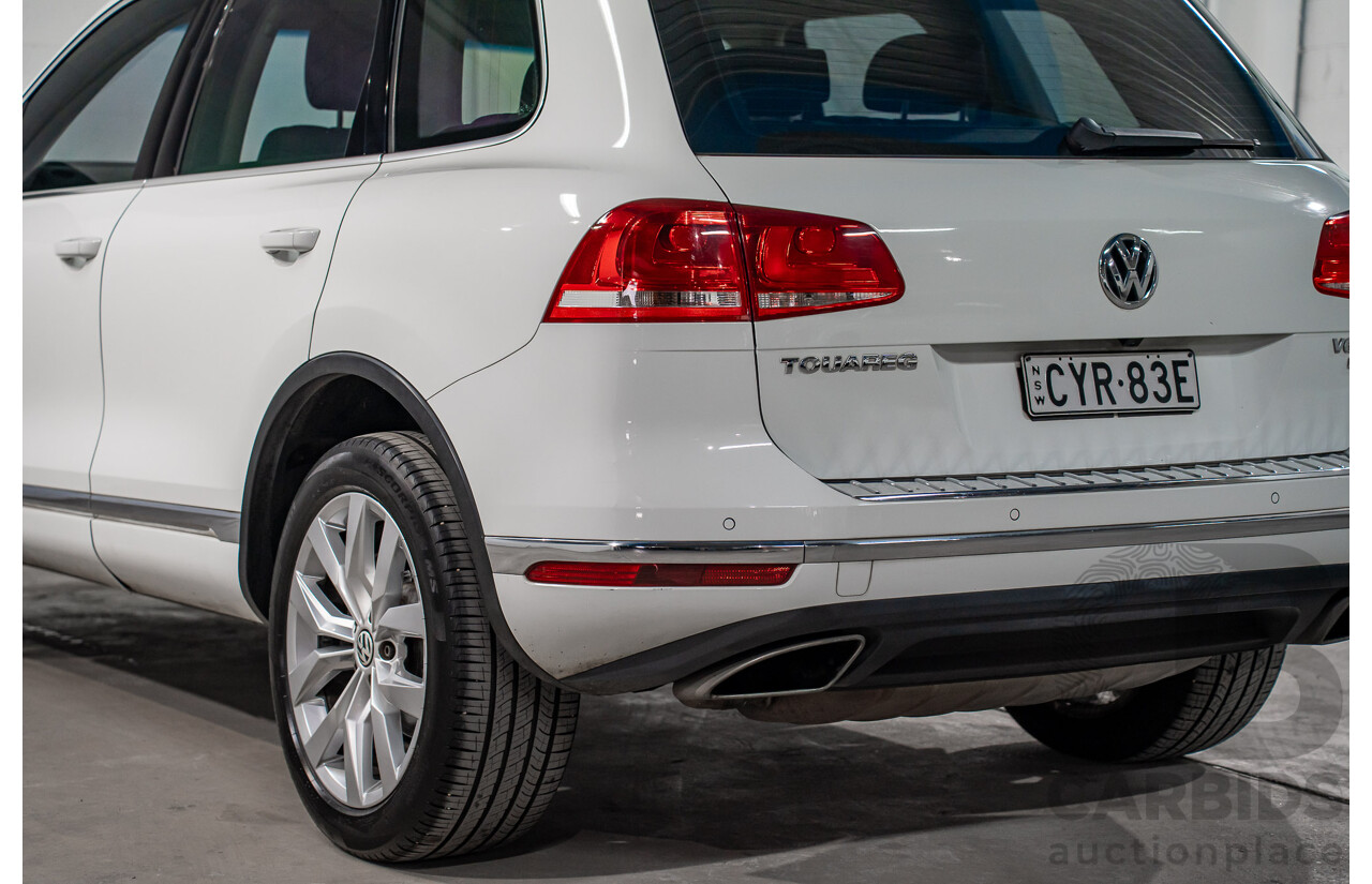05/2015 Volkswagen Touareg V6 TDI (AWD) 7P MY15 4D Wagon White Turbo Diesel V6 3.0L